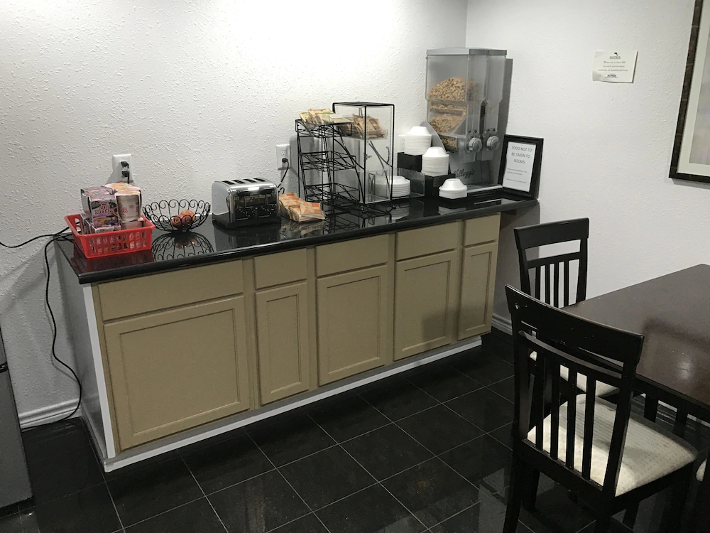 Express Inn Tomball