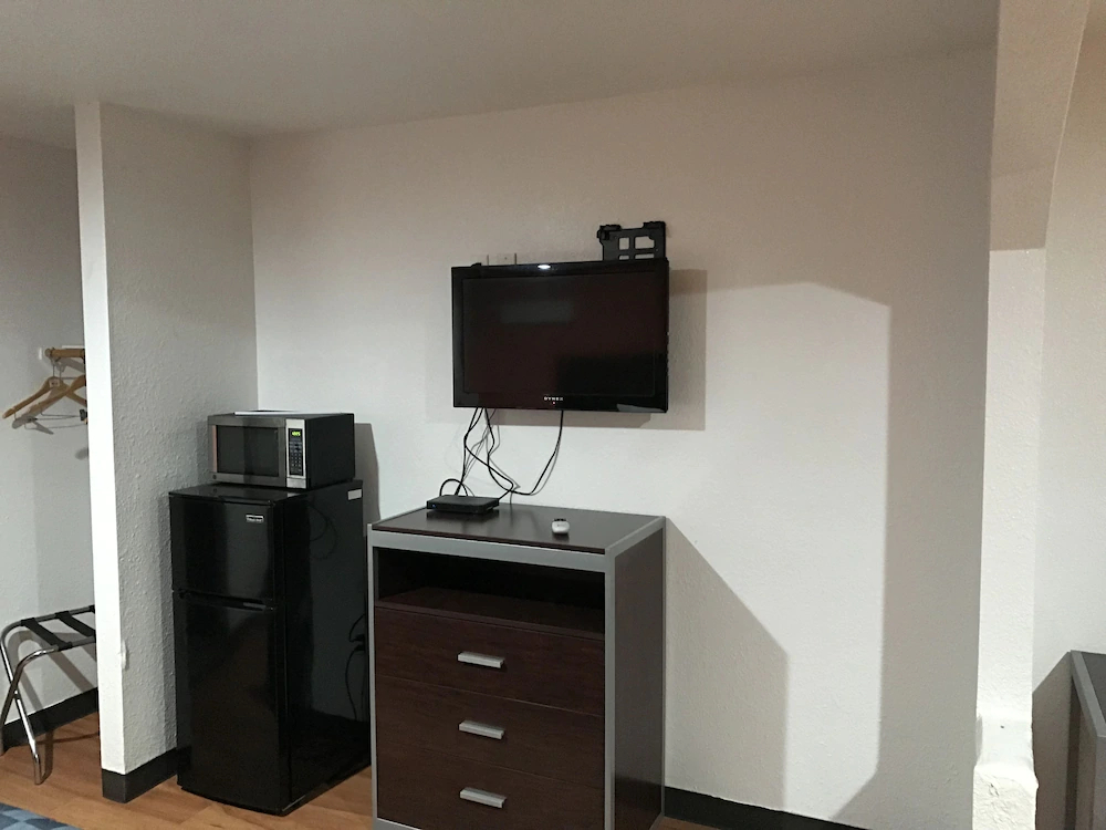 Express Inn Tomball