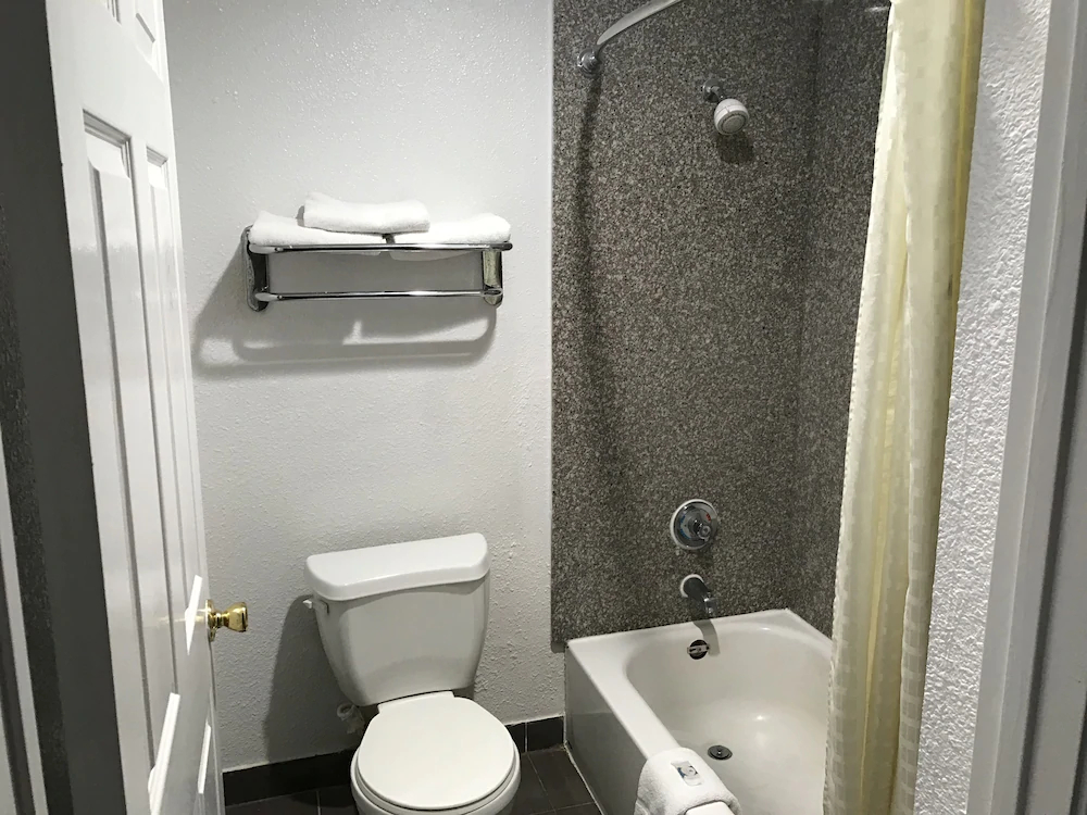 Express Inn Tomball