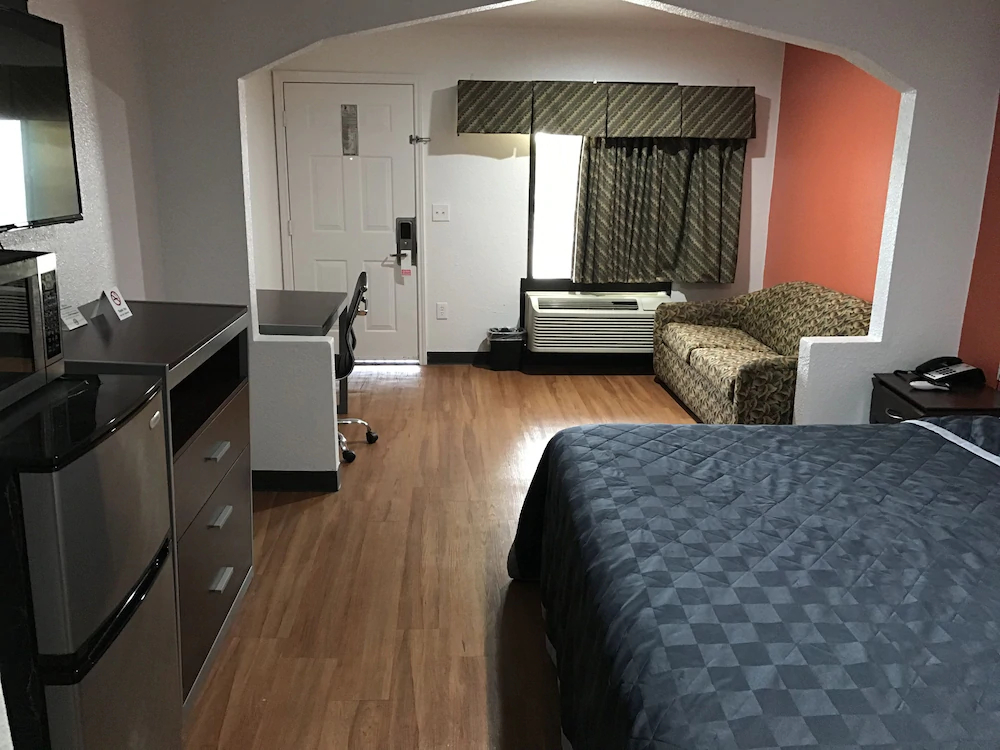 Express Inn Tomball