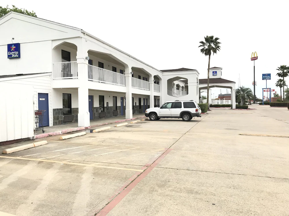 Express Inn Tomball