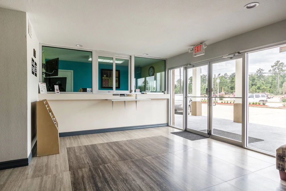Scottish Inn & Suites