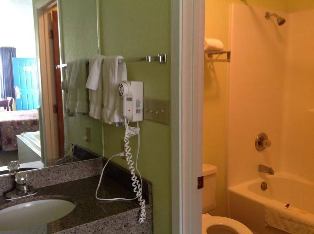 Executive Inn