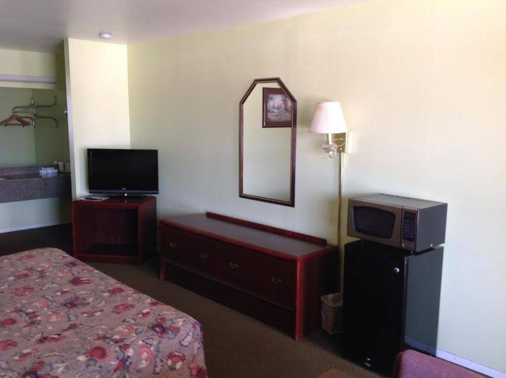 Executive Inn