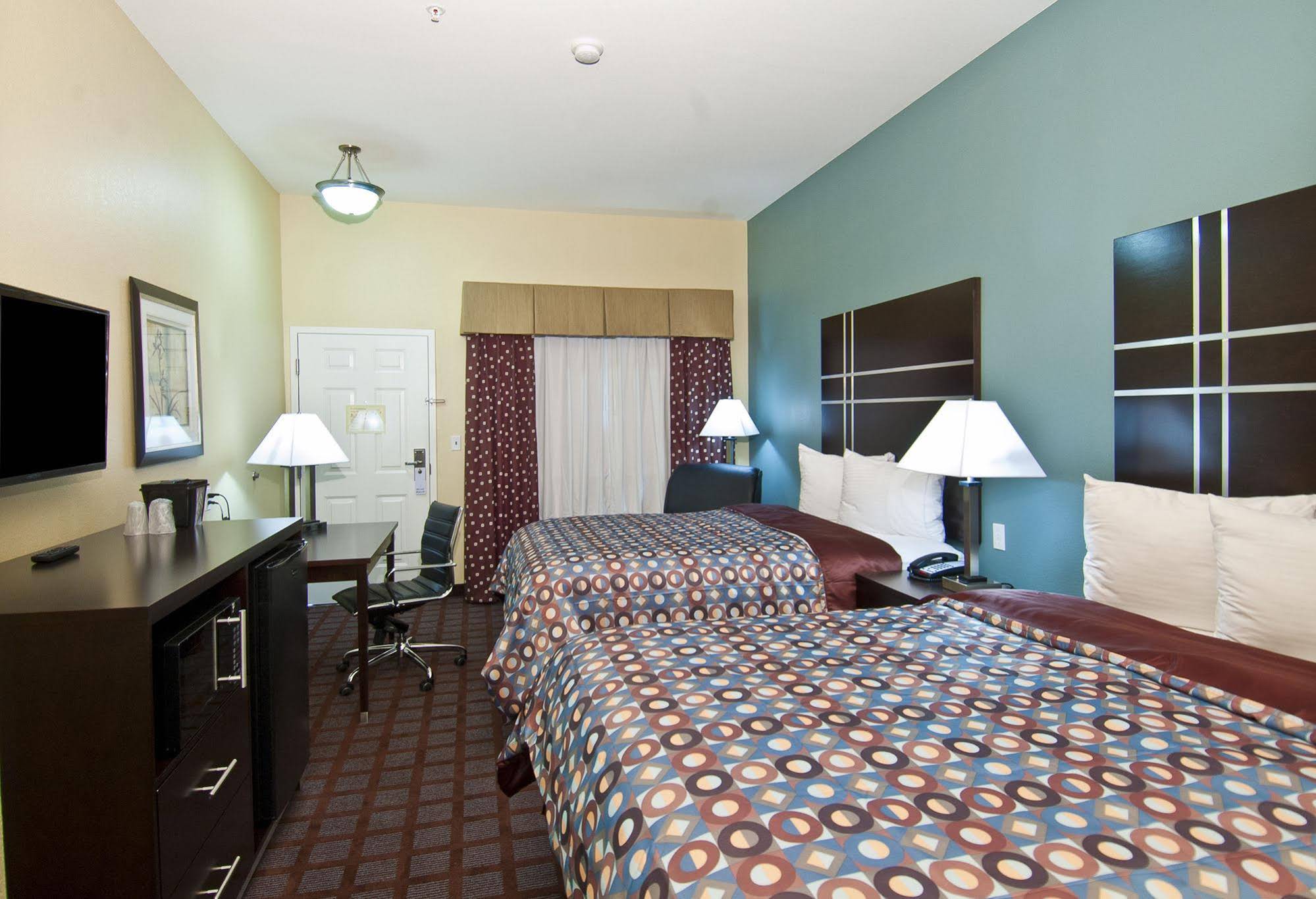 Executive Inn And Suites