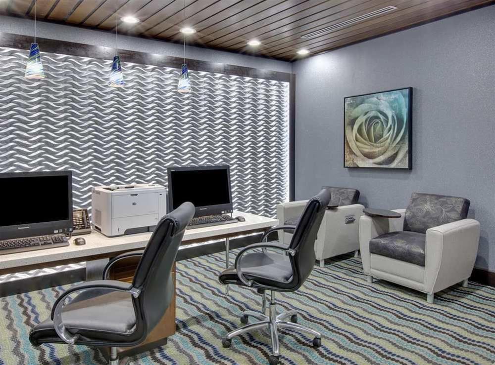 Hampton Inn & Suites Tyler-South