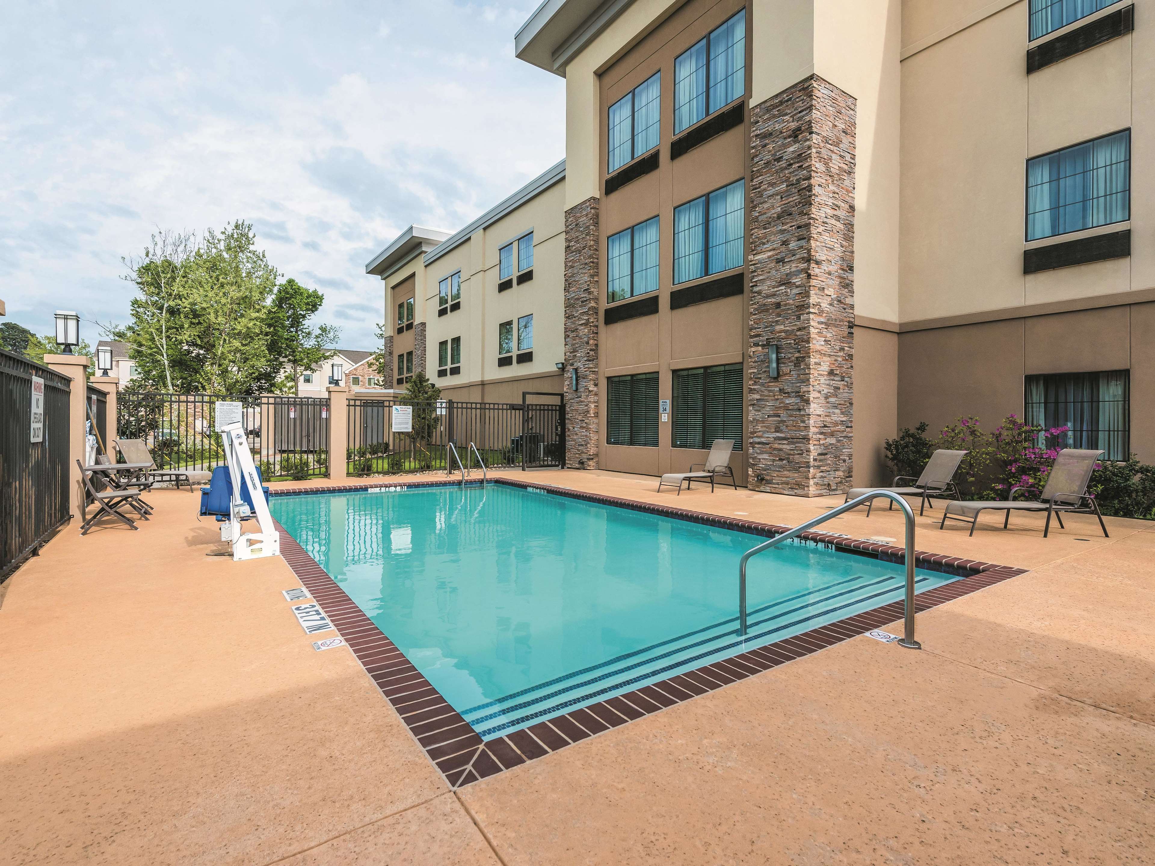La Quinta Inn & Suites by Wyndham Tyler - University Area