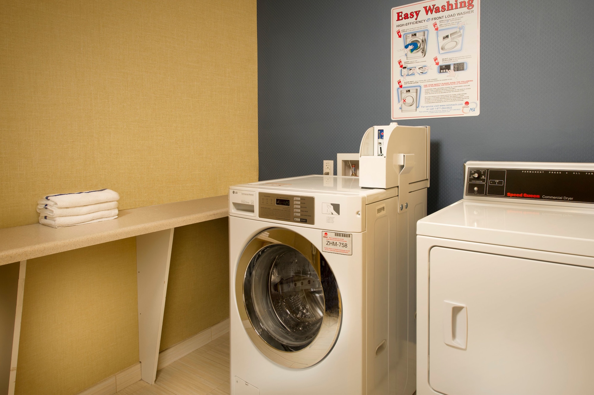 Holiday Inn Express Uvalde