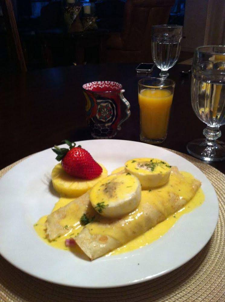 Live Oaks Bed and Breakfast