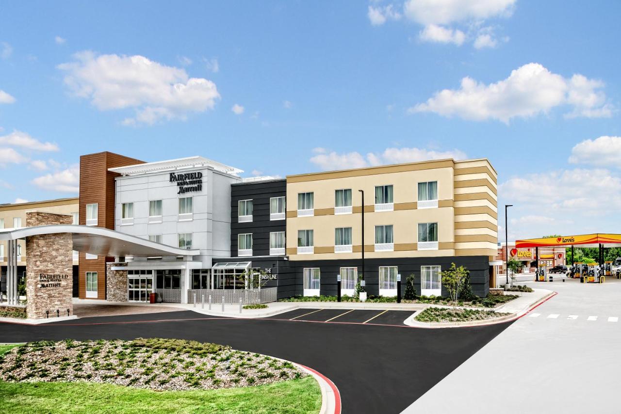 Fairfield Inn & Suites Van