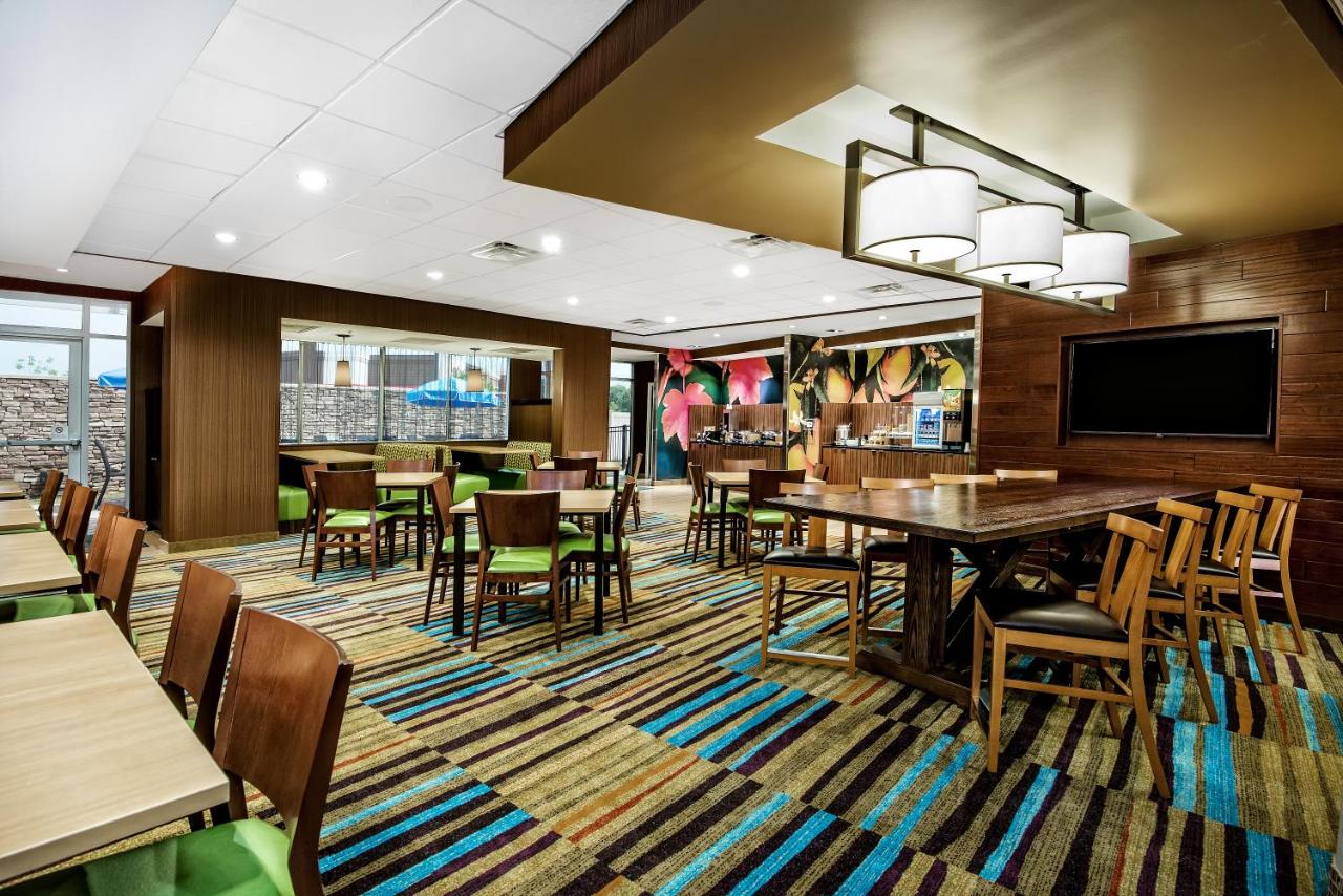 Fairfield Inn & Suites Van