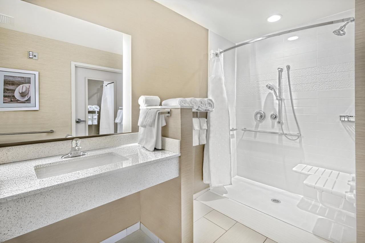Fairfield Inn & Suites Van