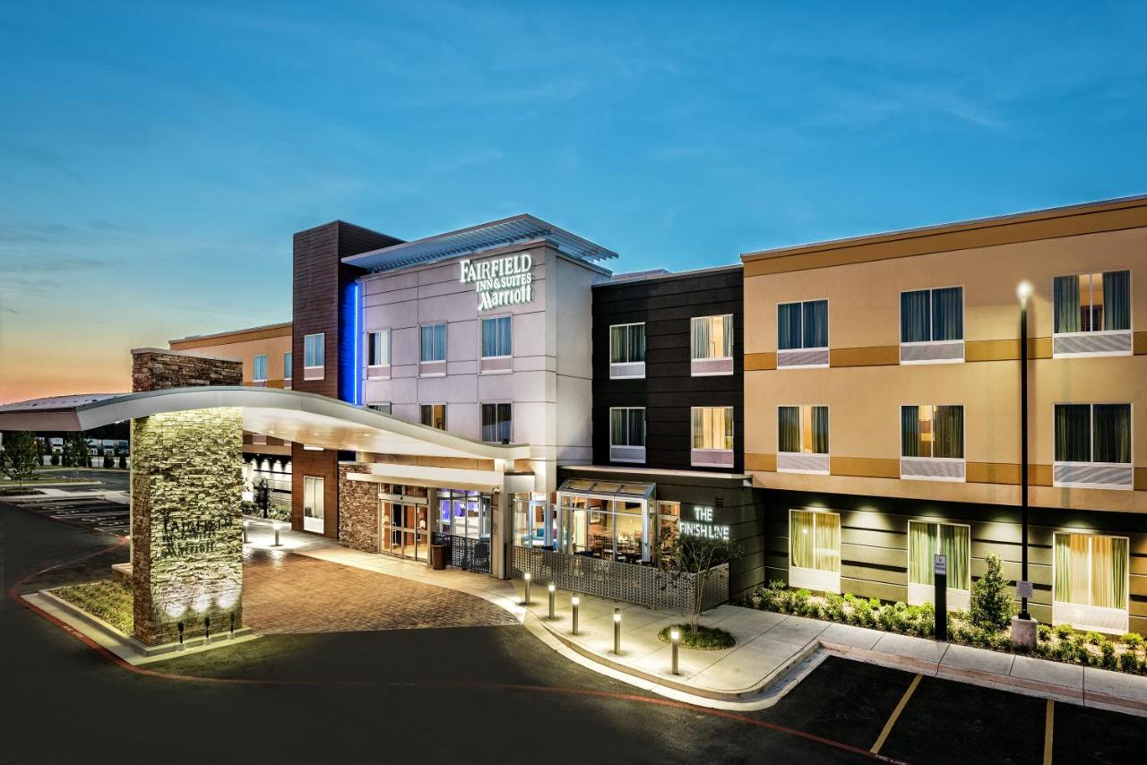 Fairfield Inn & Suites Van