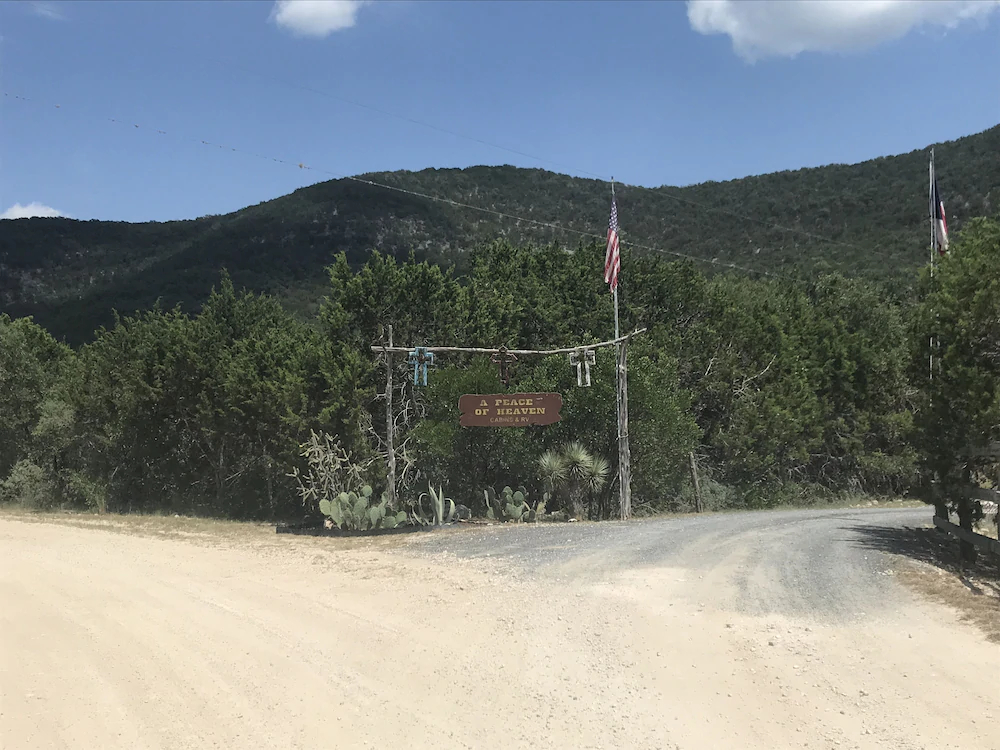 A Peace of Heaven Cabins And RV
