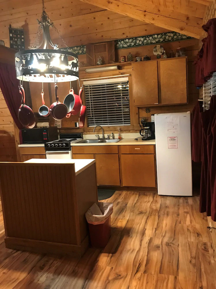 A Peace of Heaven Cabins And RV