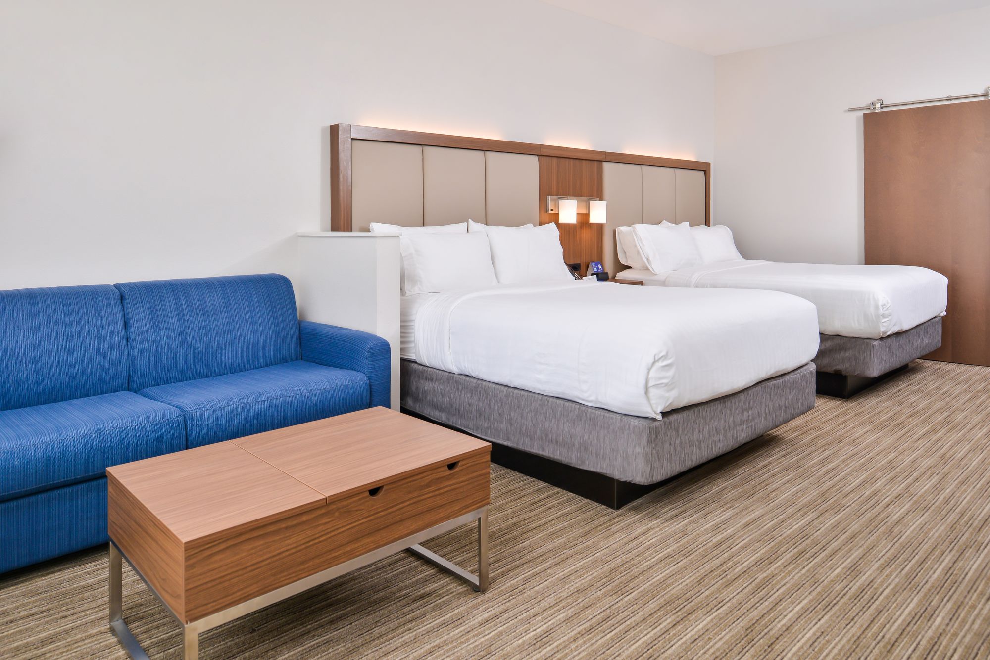 Holiday Inn Express & Suites Van Horn