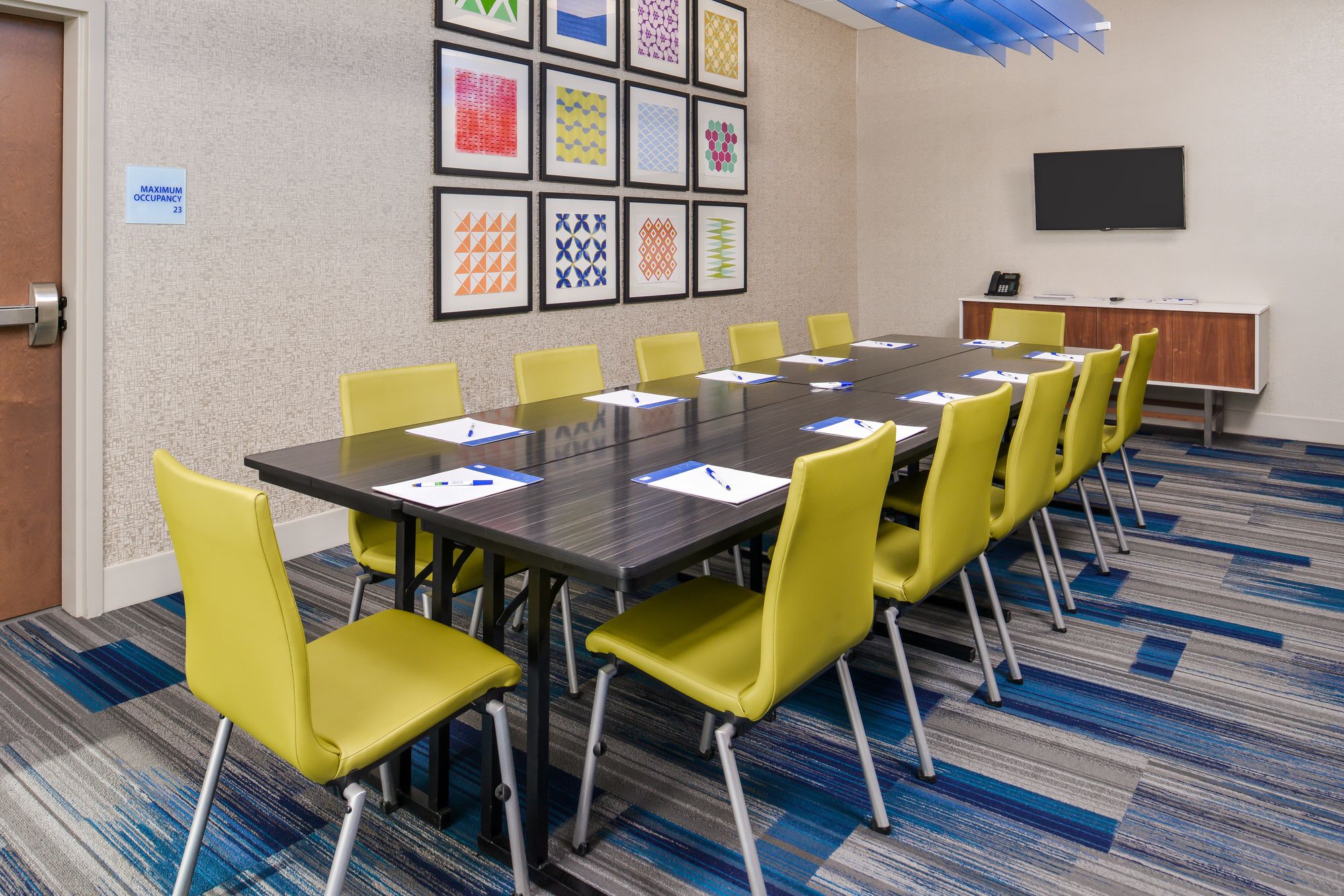 Holiday Inn Express & Suites Van Horn