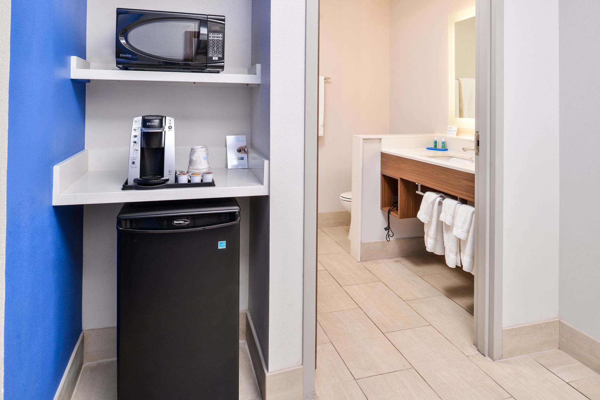 Holiday Inn Express & Suites Van Horn