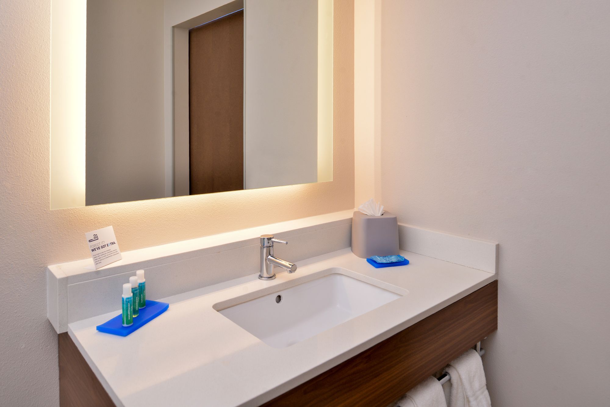 Holiday Inn Express & Suites Van Horn