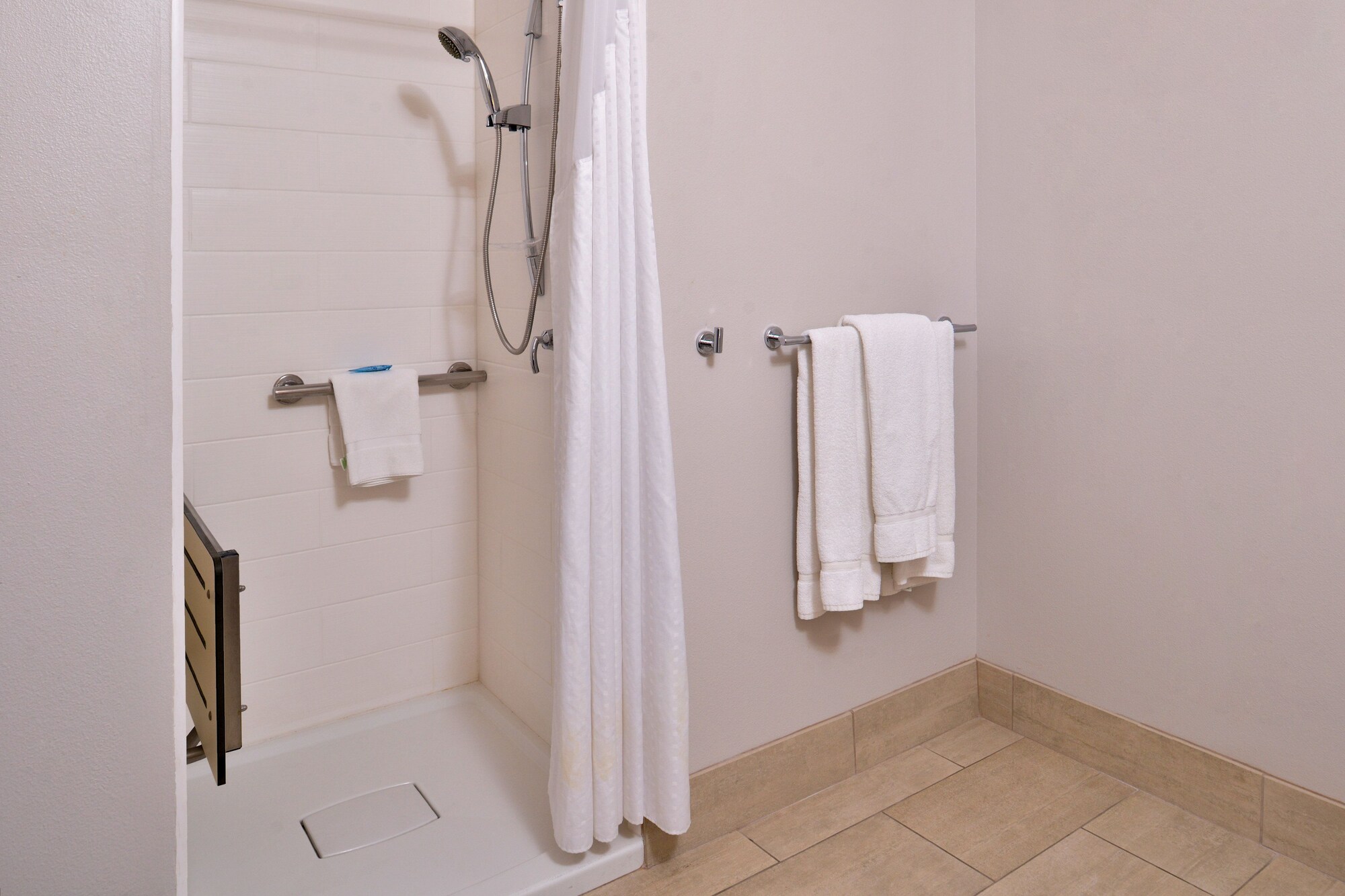 Holiday Inn Express & Suites Van Horn