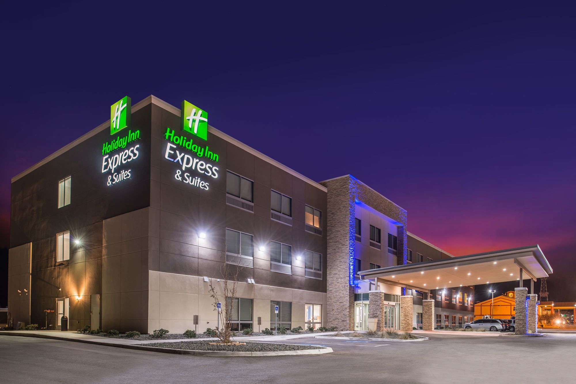 Holiday Inn Express & Suites Van Horn