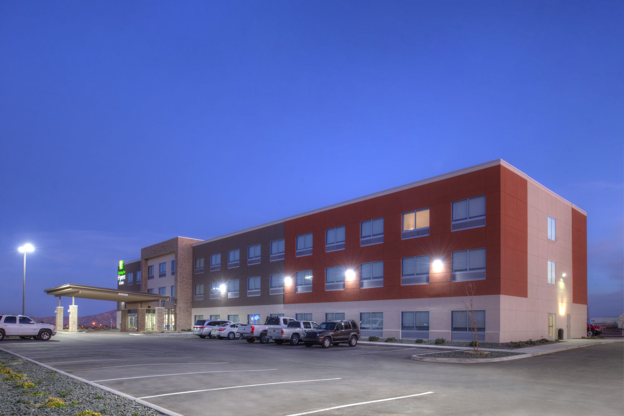 Holiday Inn Express & Suites Van Horn