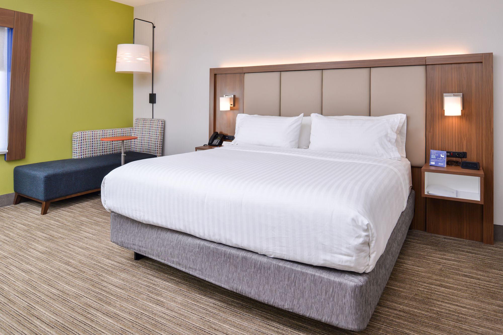 Holiday Inn Express & Suites Van Horn