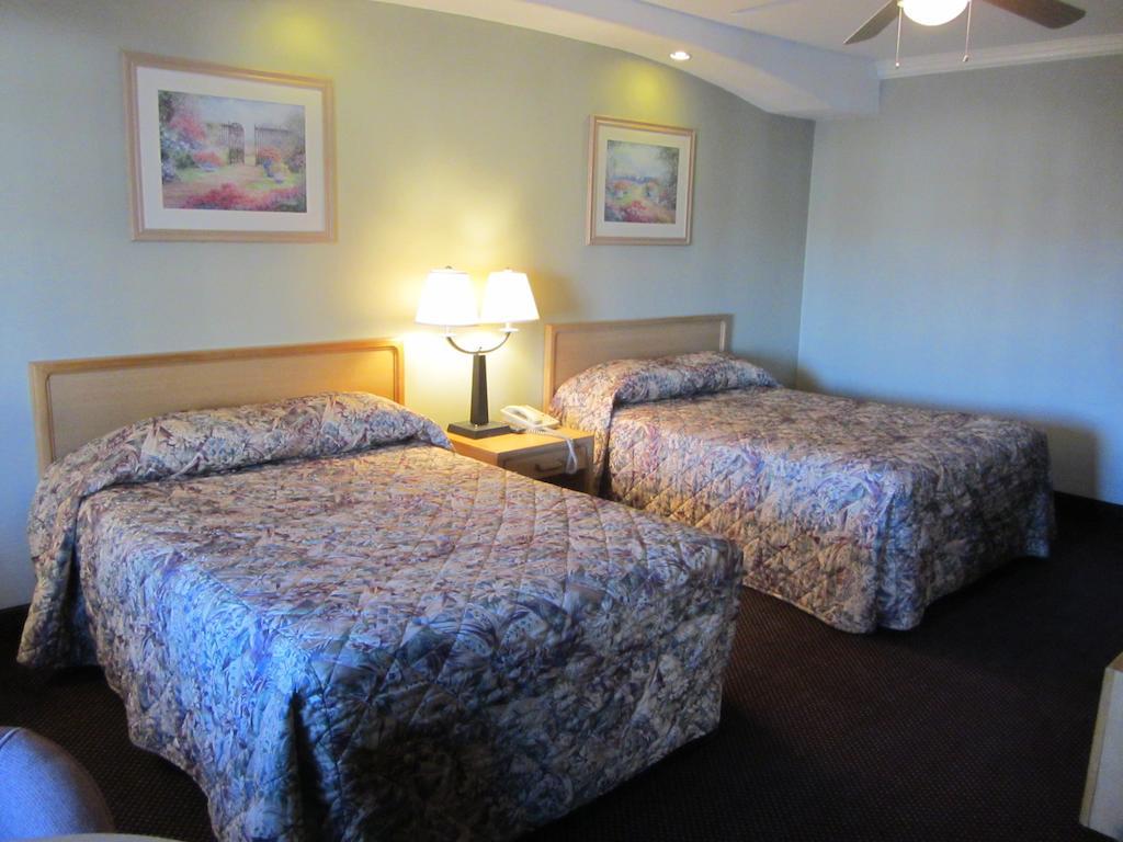 Knights Inn Van Horn