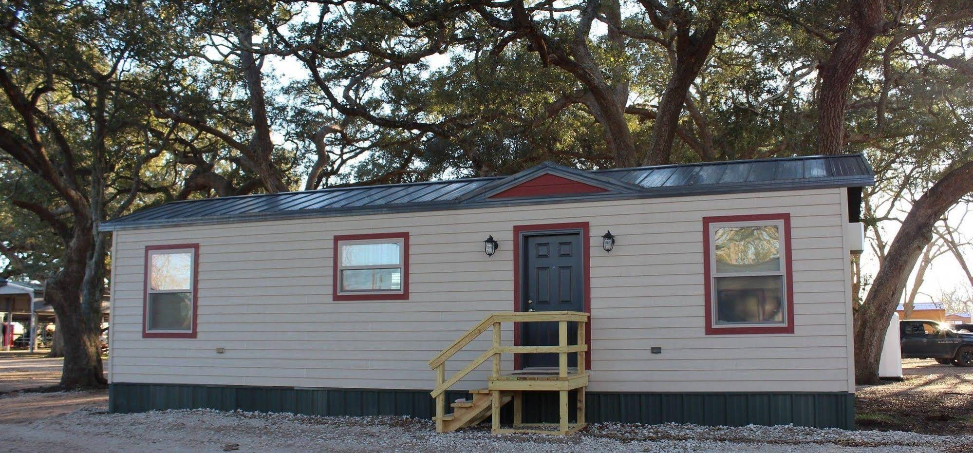 Custom Touch Village Bay City