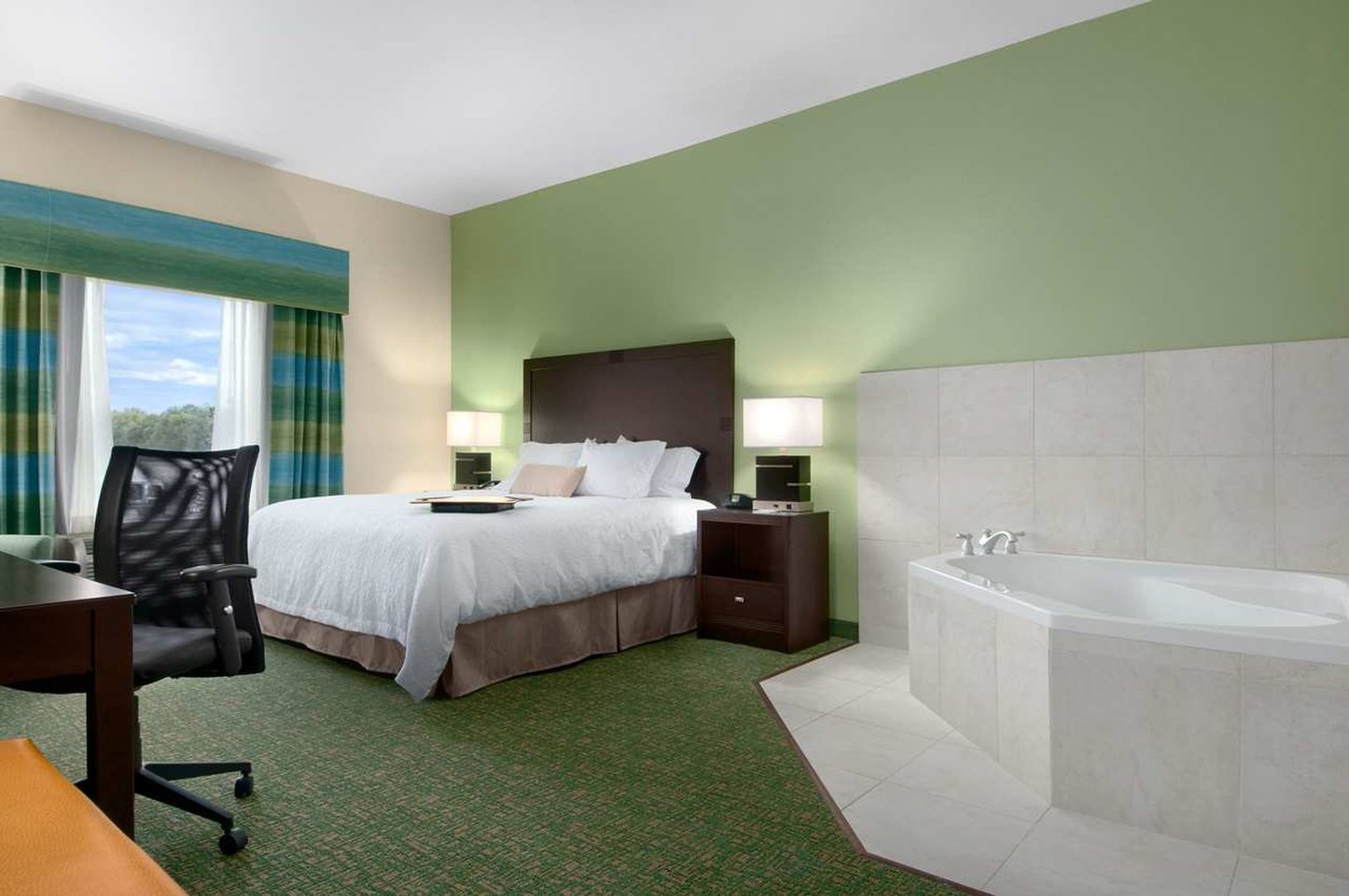 Hampton Inn Vernon
