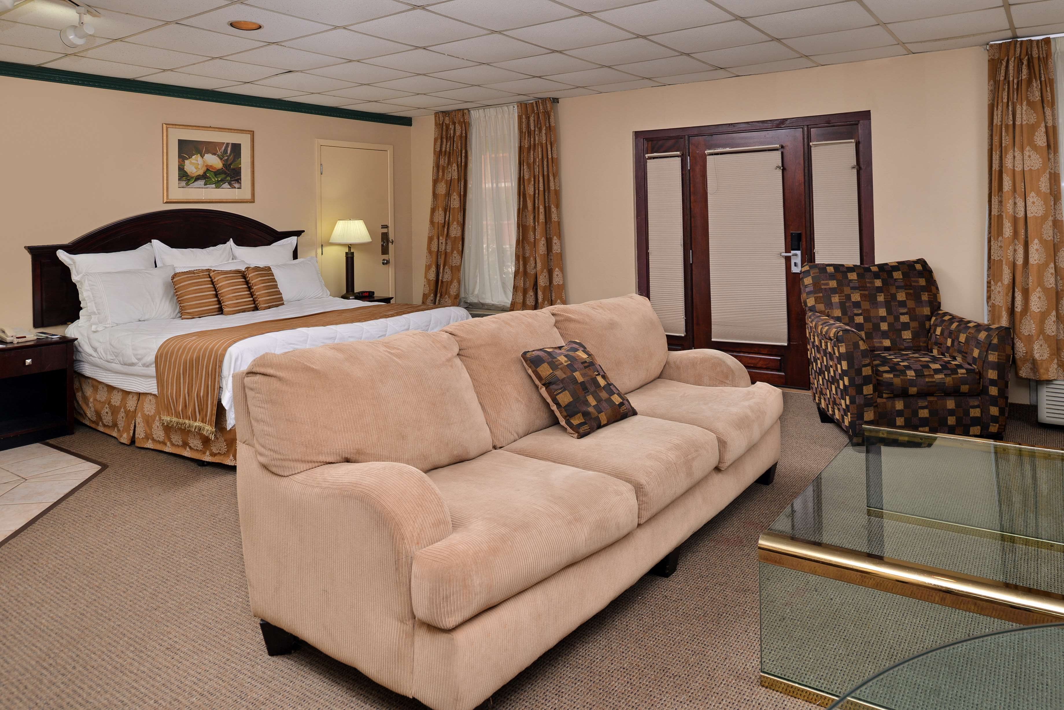 Americas Best Value Inn & Suites Victoria