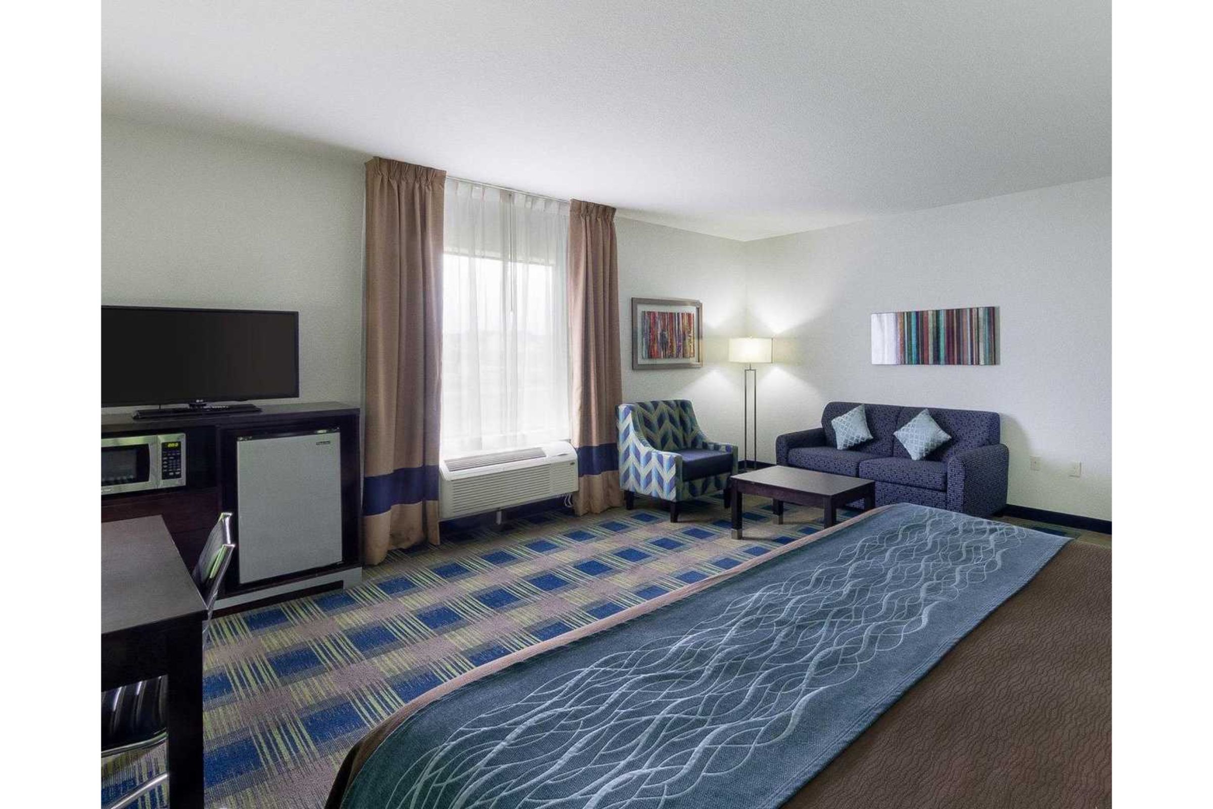 Comfort Inn & Suites Victoria North