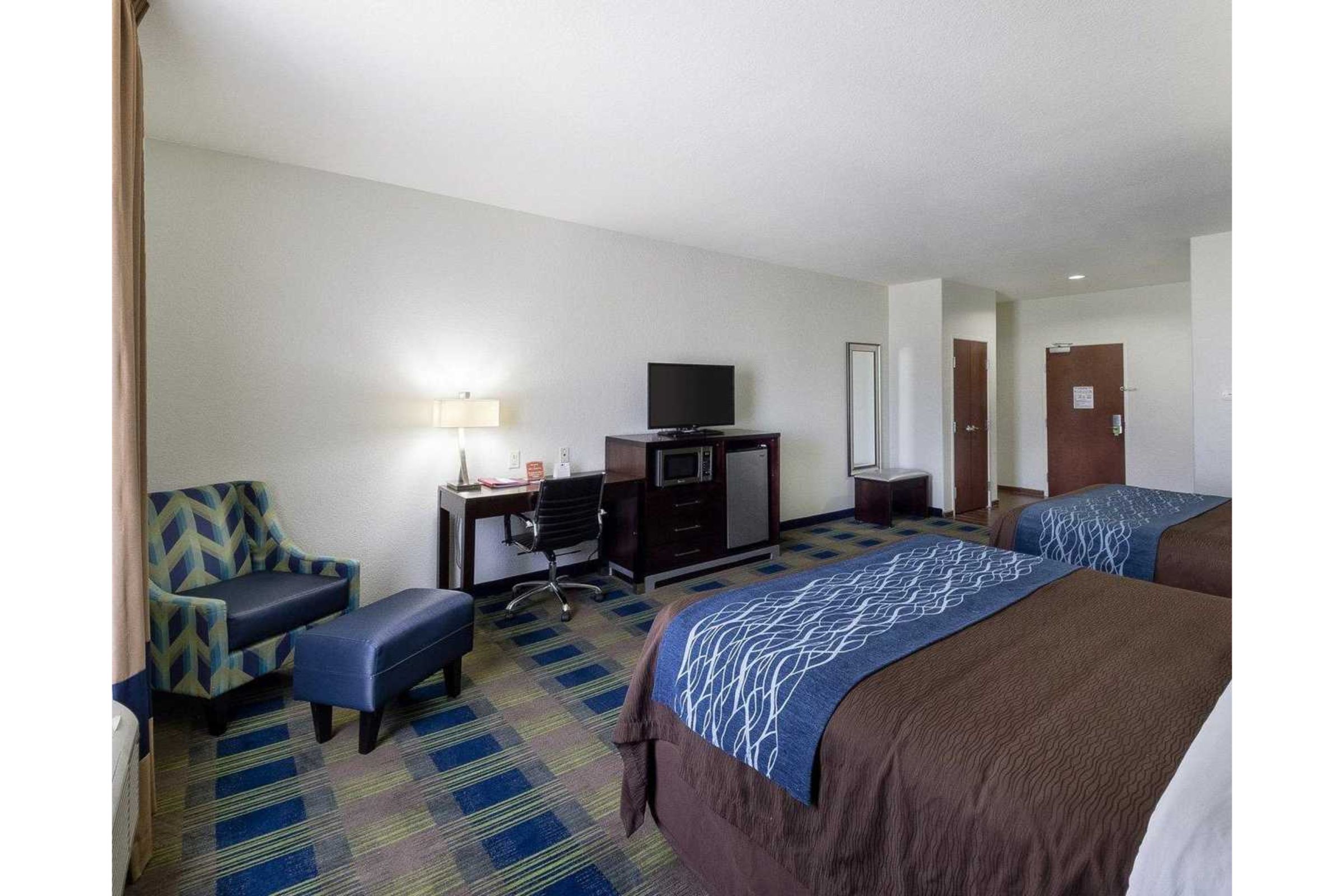 Comfort Inn & Suites Victoria North