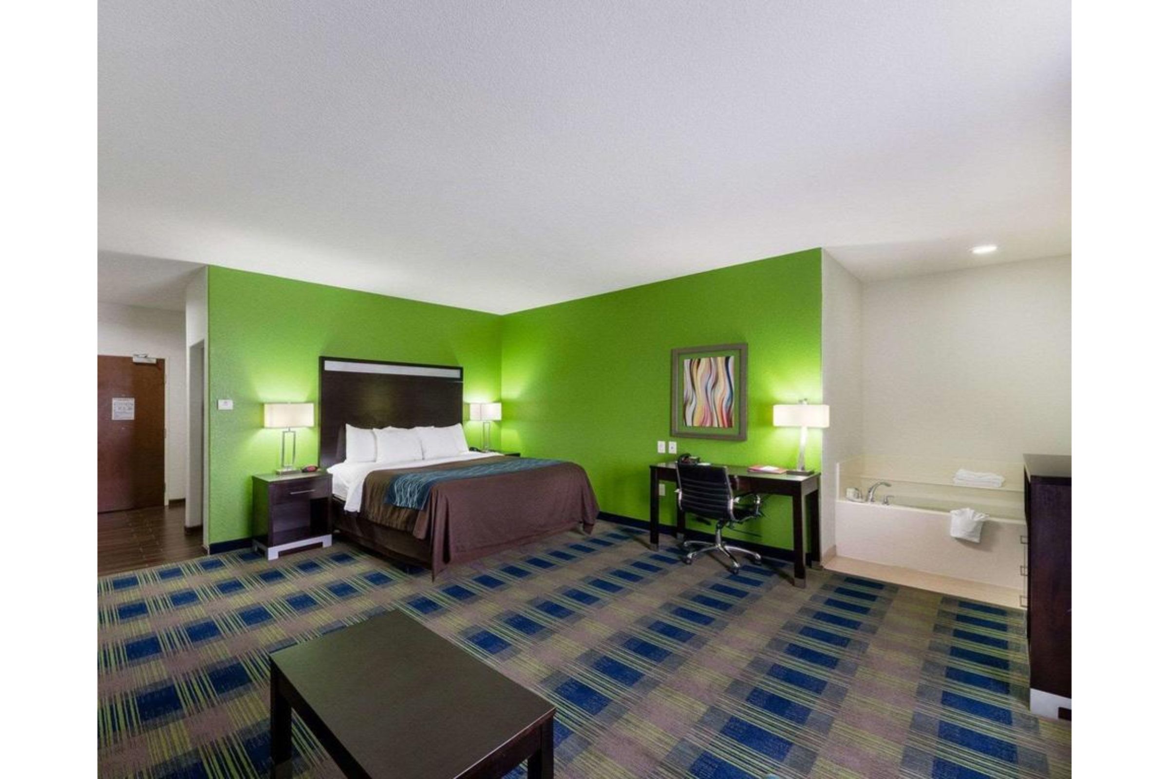 Comfort Inn & Suites Victoria North