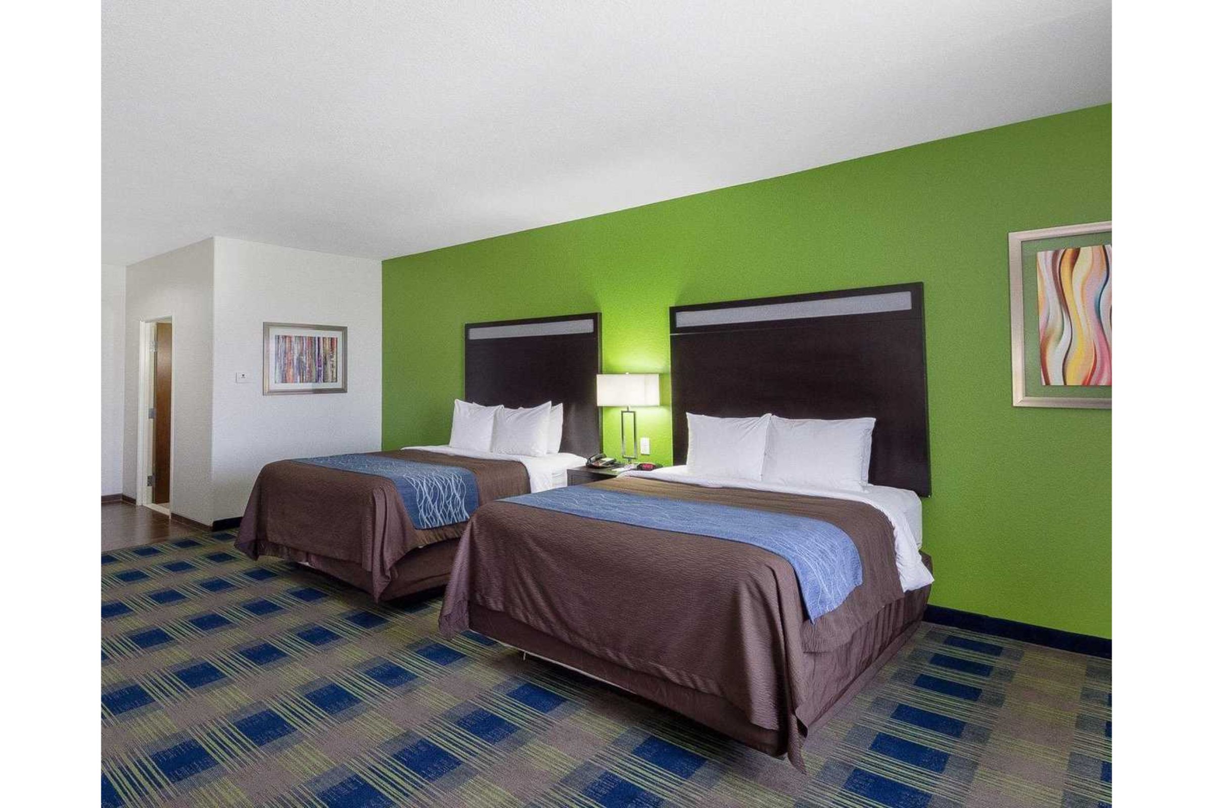 Comfort Inn & Suites Victoria North