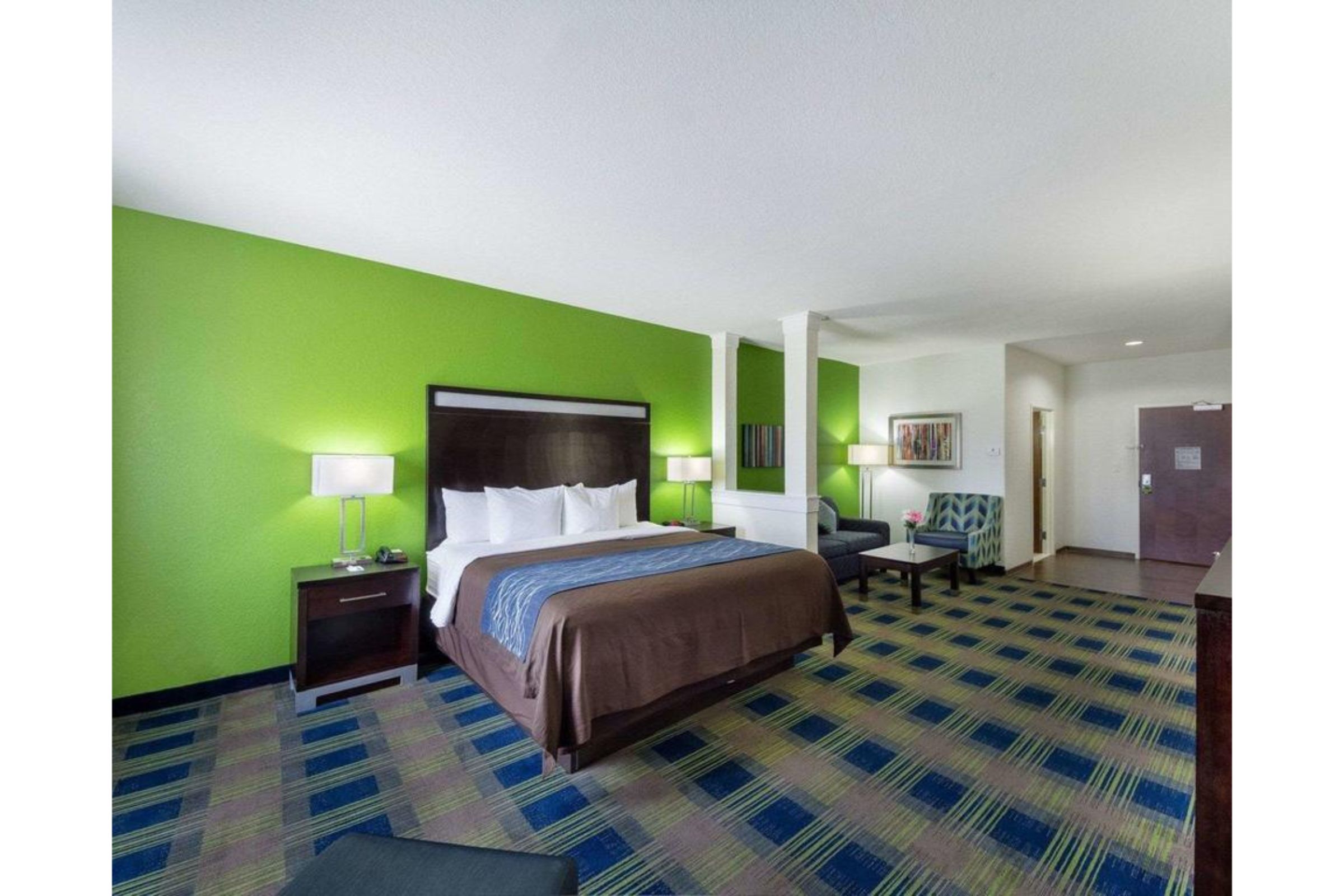 Comfort Inn & Suites Victoria North