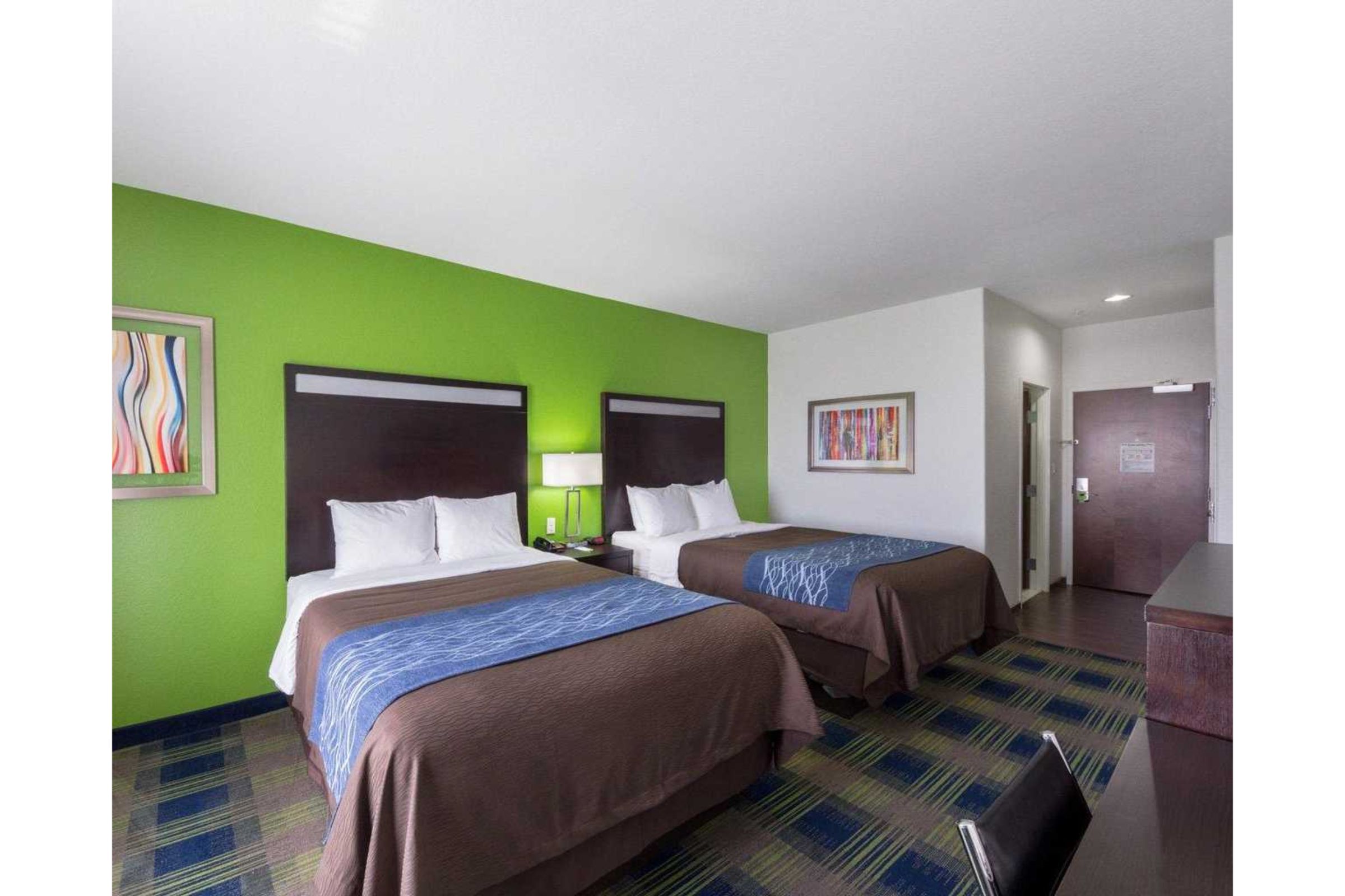 Comfort Inn & Suites Victoria North