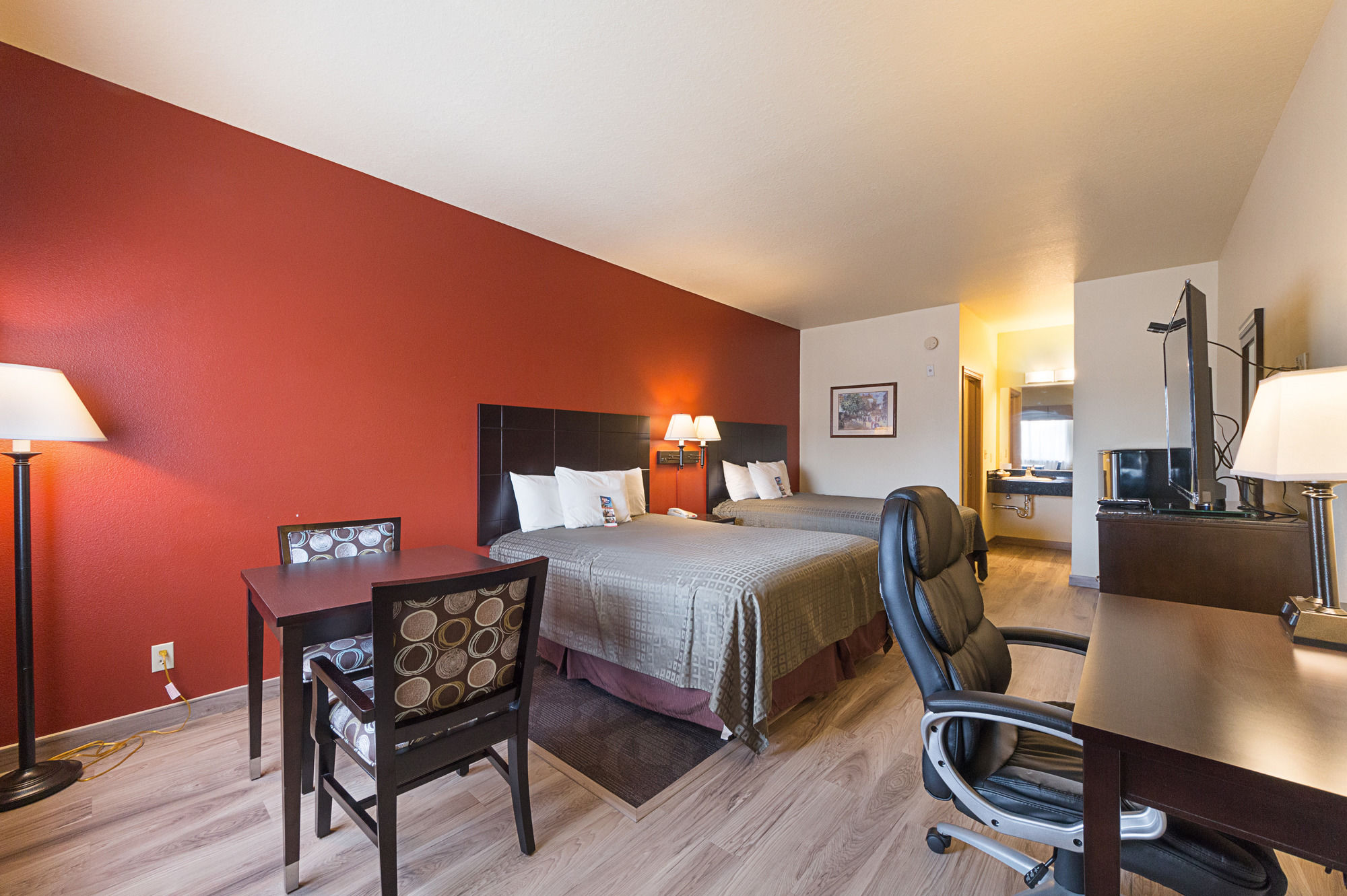 Lone Star Inn & Suites