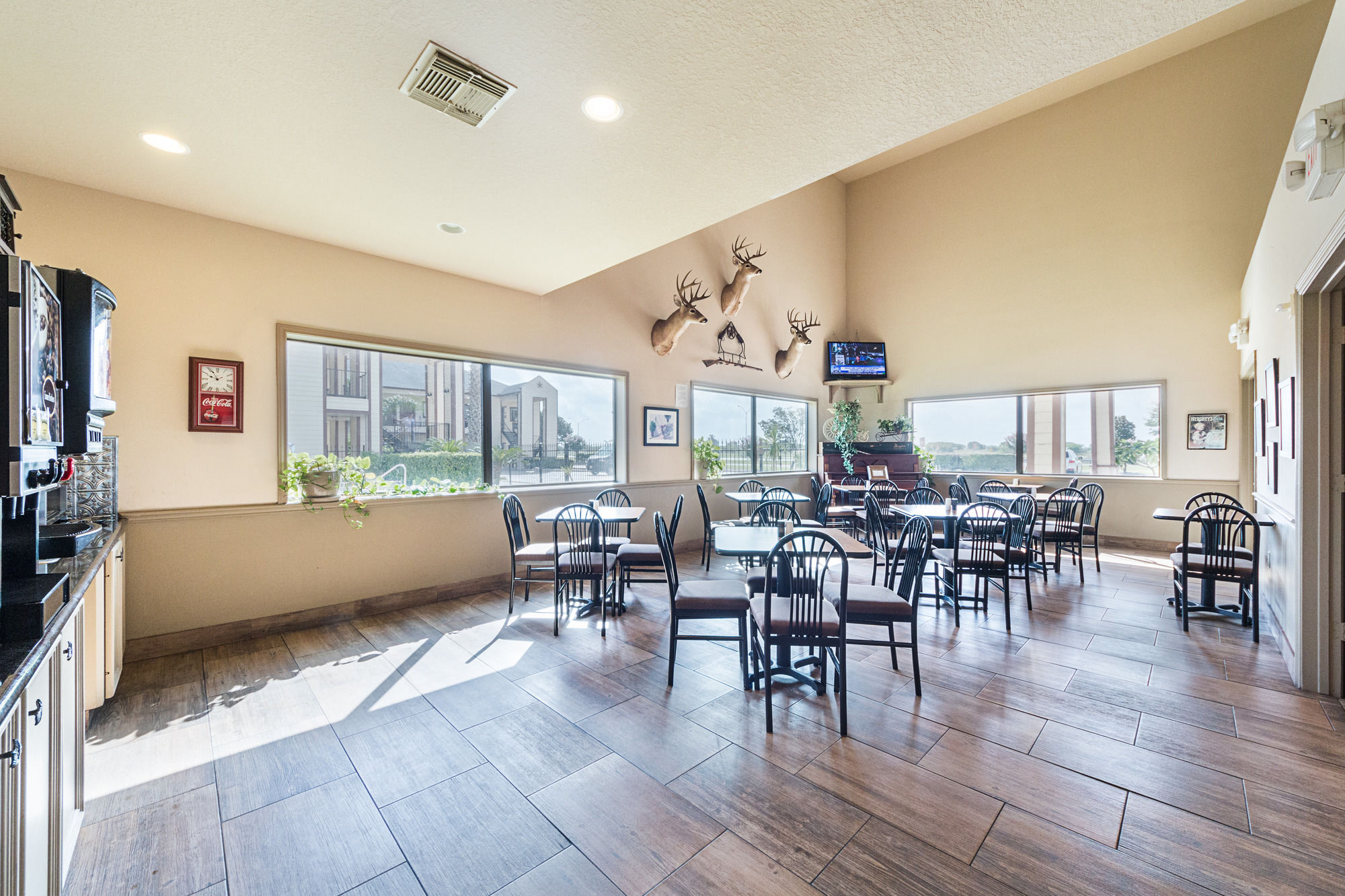 Lone Star Inn & Suites