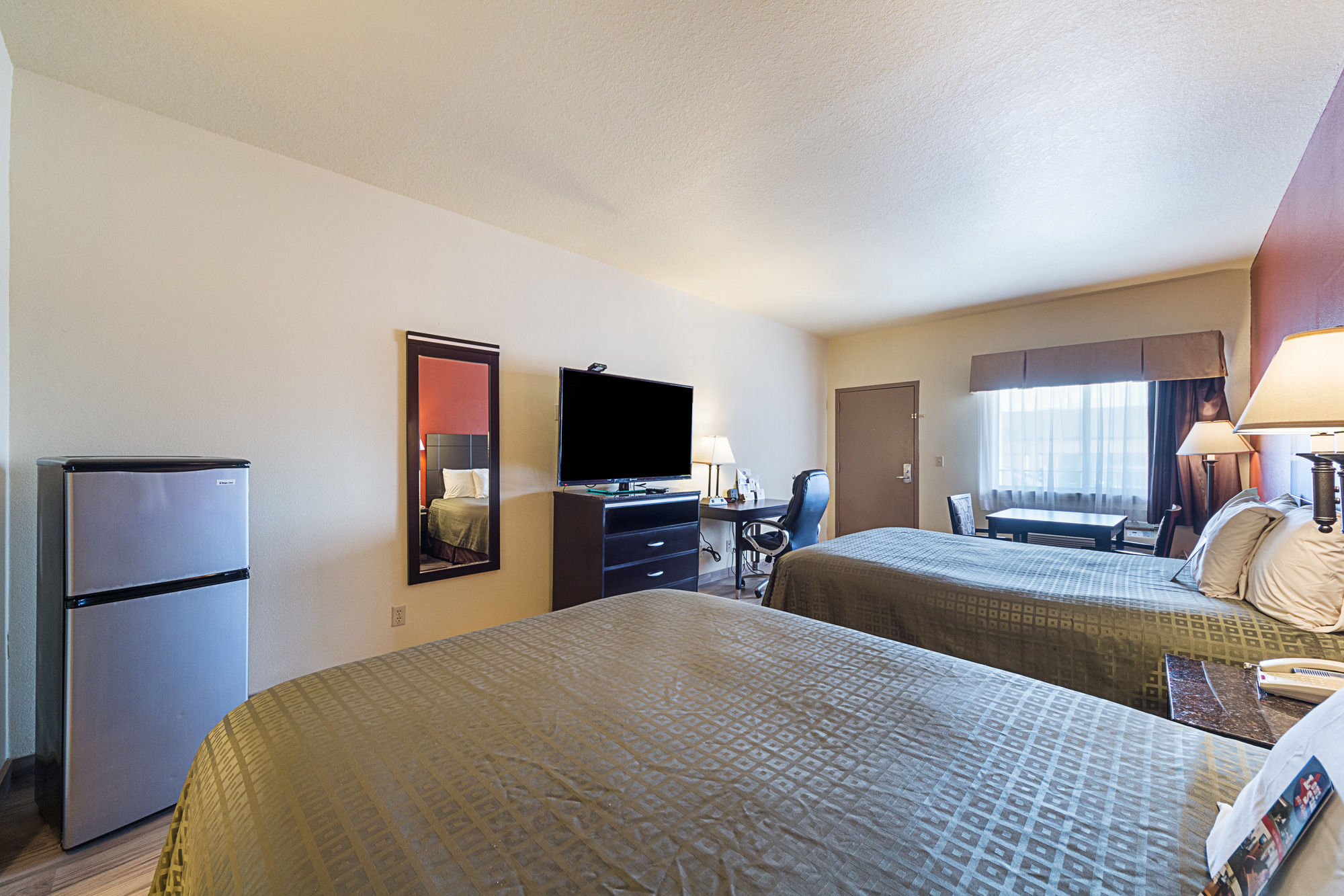 Lone Star Inn & Suites