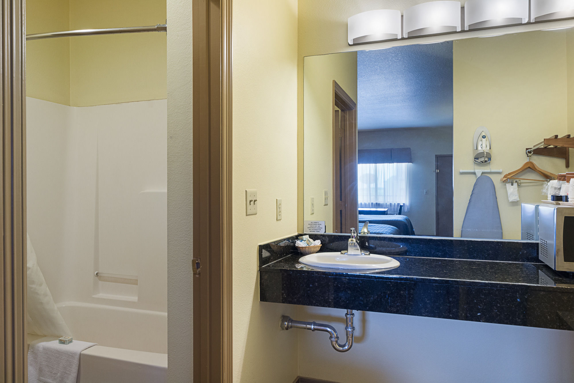 Lone Star Inn & Suites