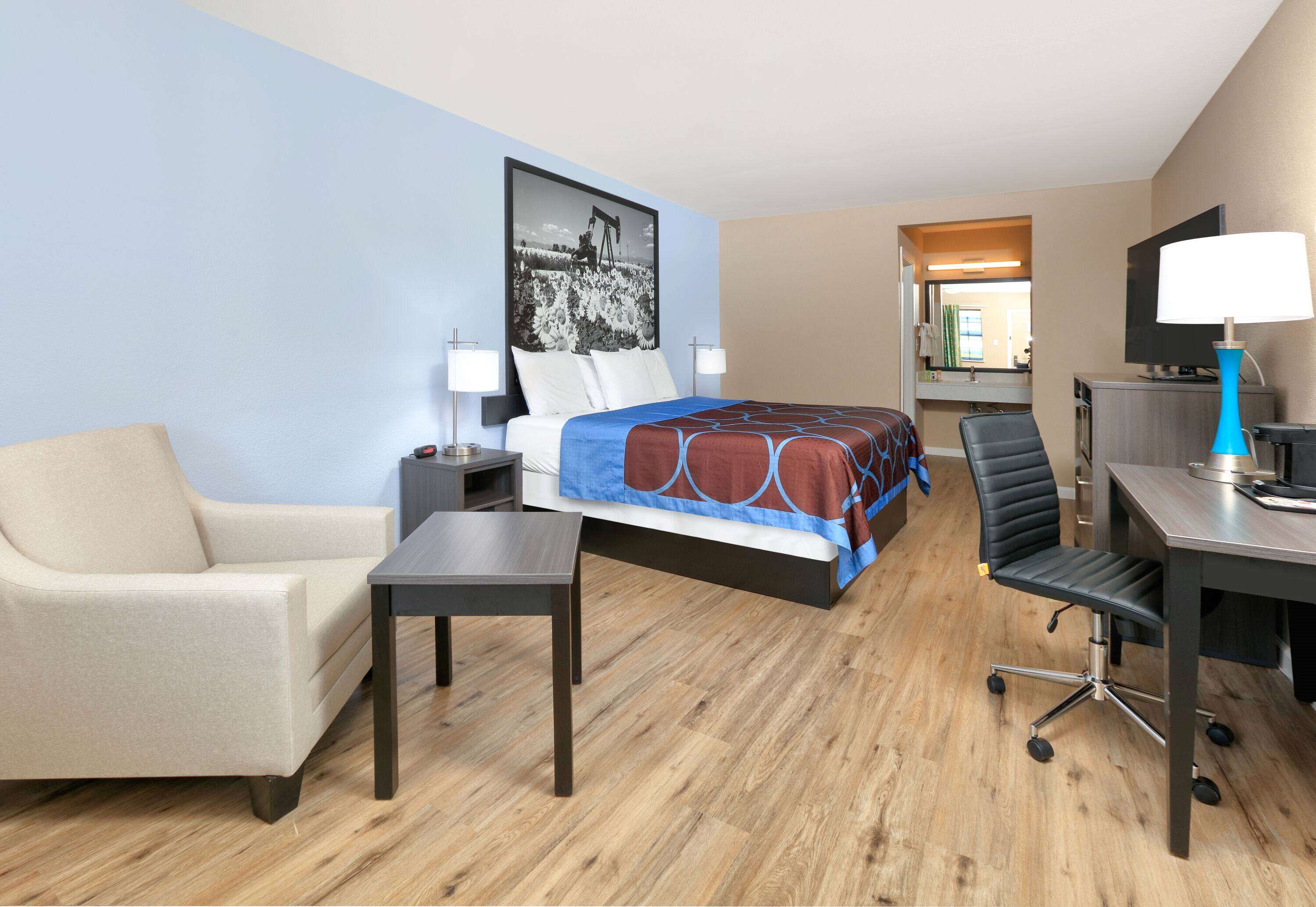Super 8 by Wyndham Victoria/South/Hwy 59