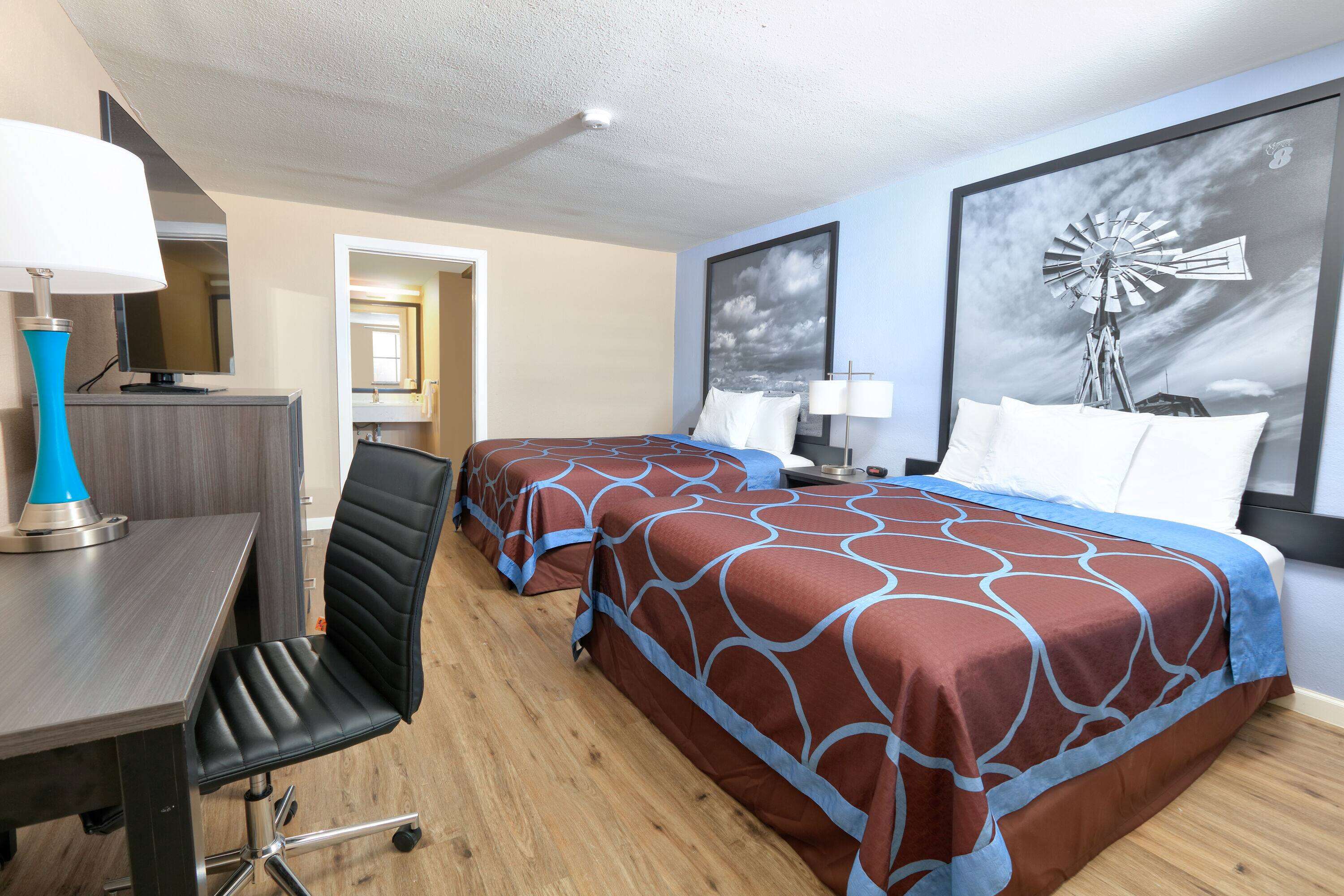 Super 8 by Wyndham Victoria/South/Hwy 59