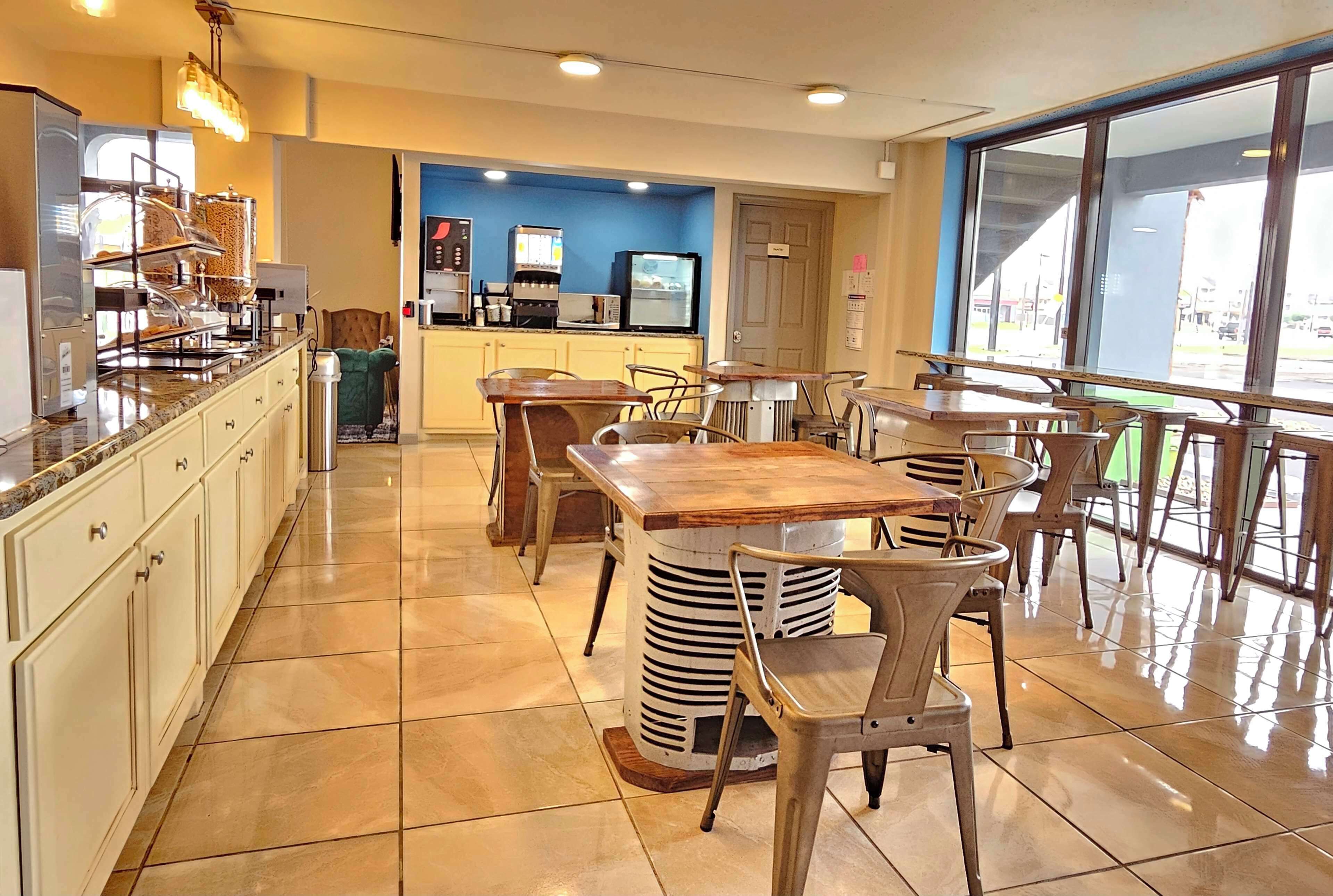 SureStay Studio by Best Western Victoria