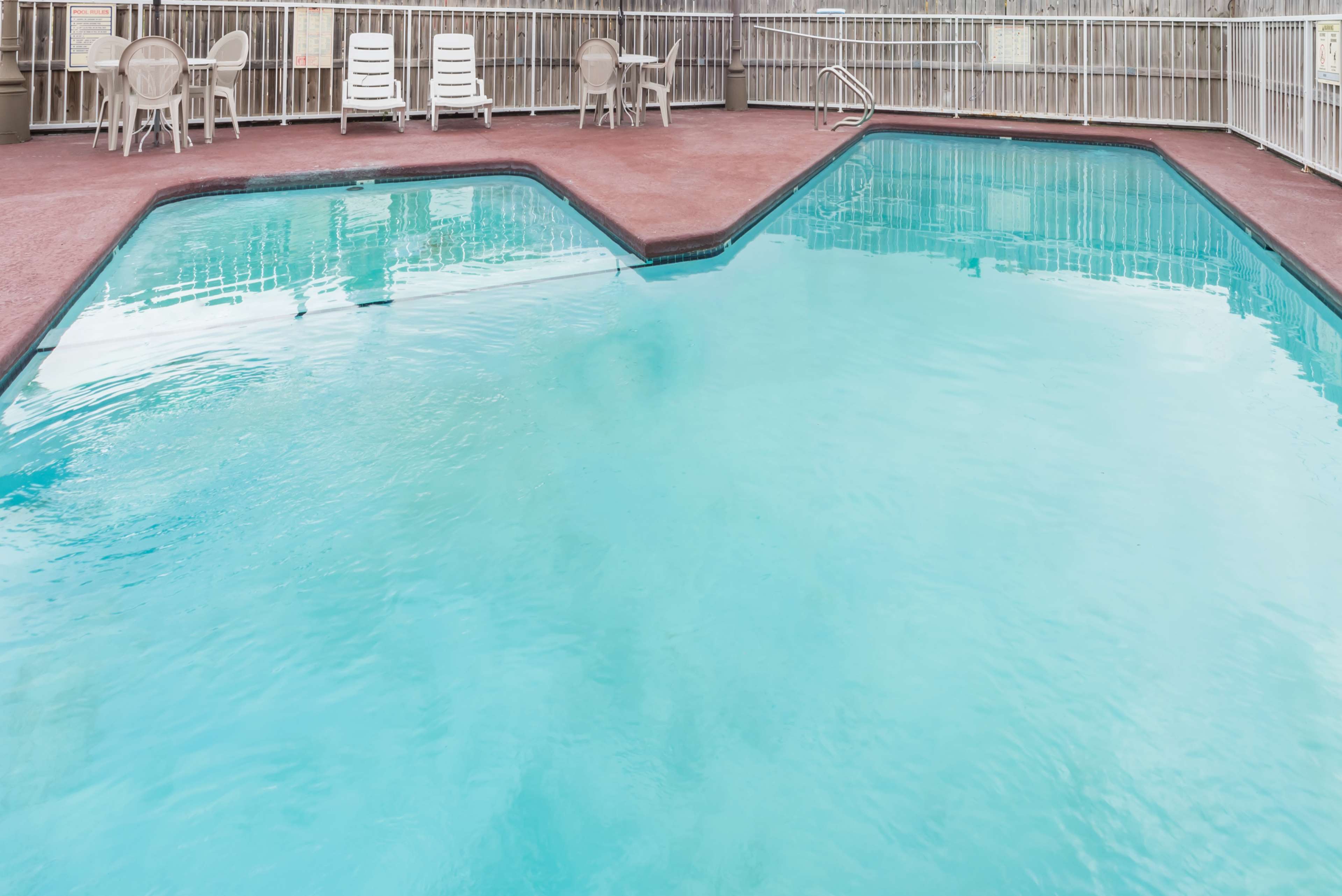 Days Inn by Wyndham Waco