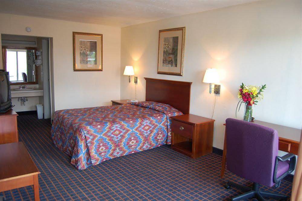 Delta Inn