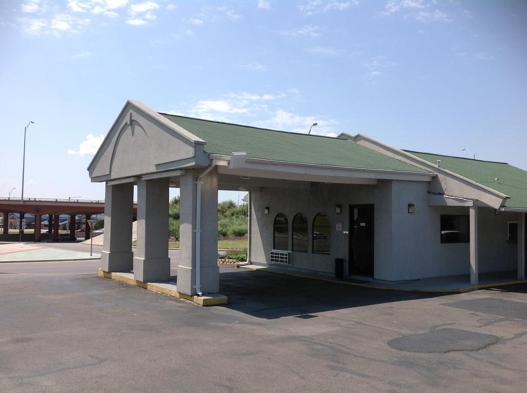 Knights Inn Waco South