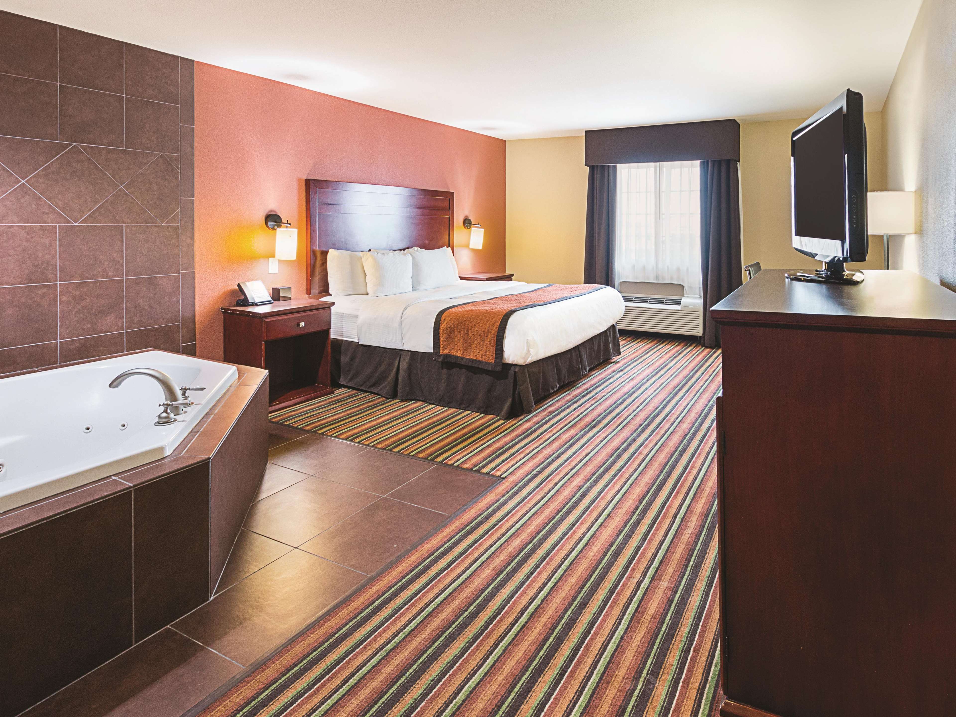 La Quinta Inn & Suites by Wyndham Woodway - Waco South