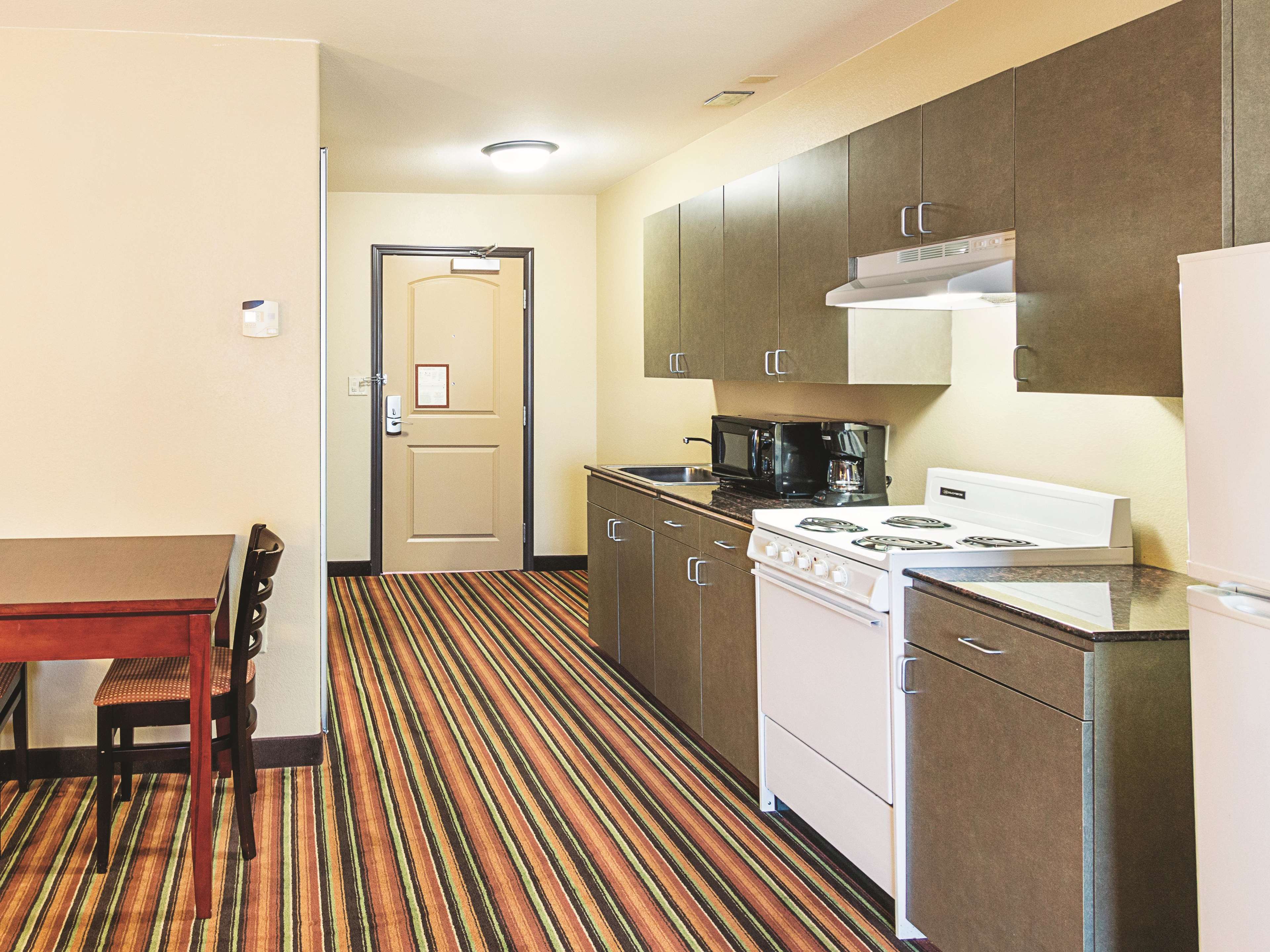 La Quinta Inn & Suites by Wyndham Woodway - Waco South