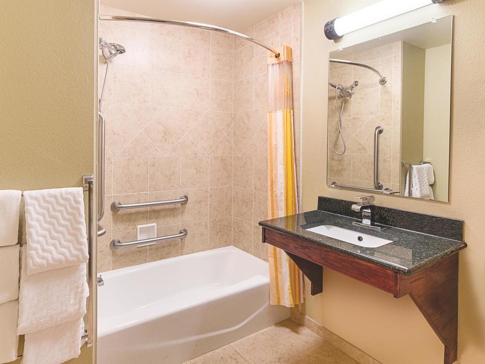 La Quinta Inn & Suites by Wyndham Woodway - Waco South